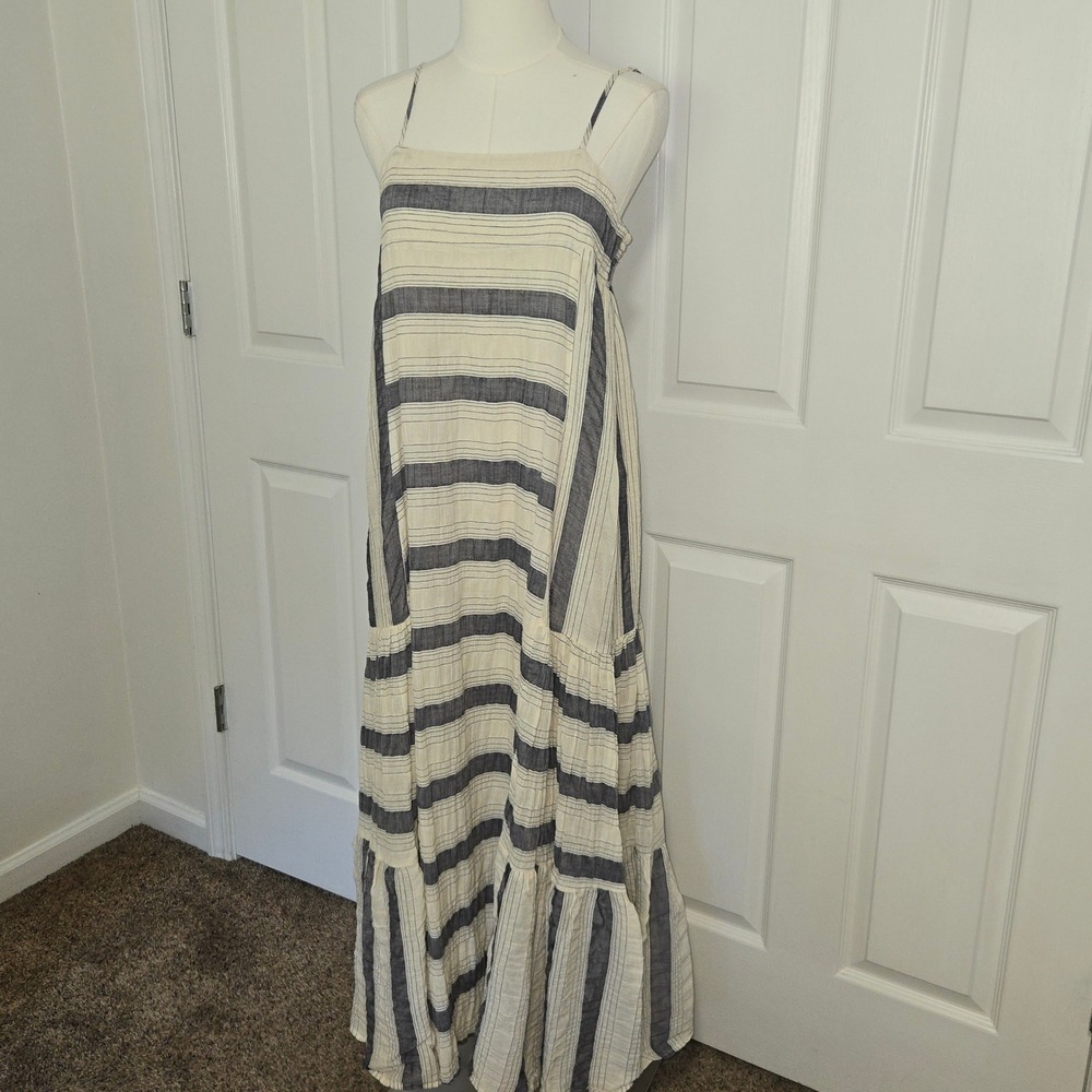 Impressions Maxi Dress Womens Large Navy Cream Striped Tiered Smocked ID30651